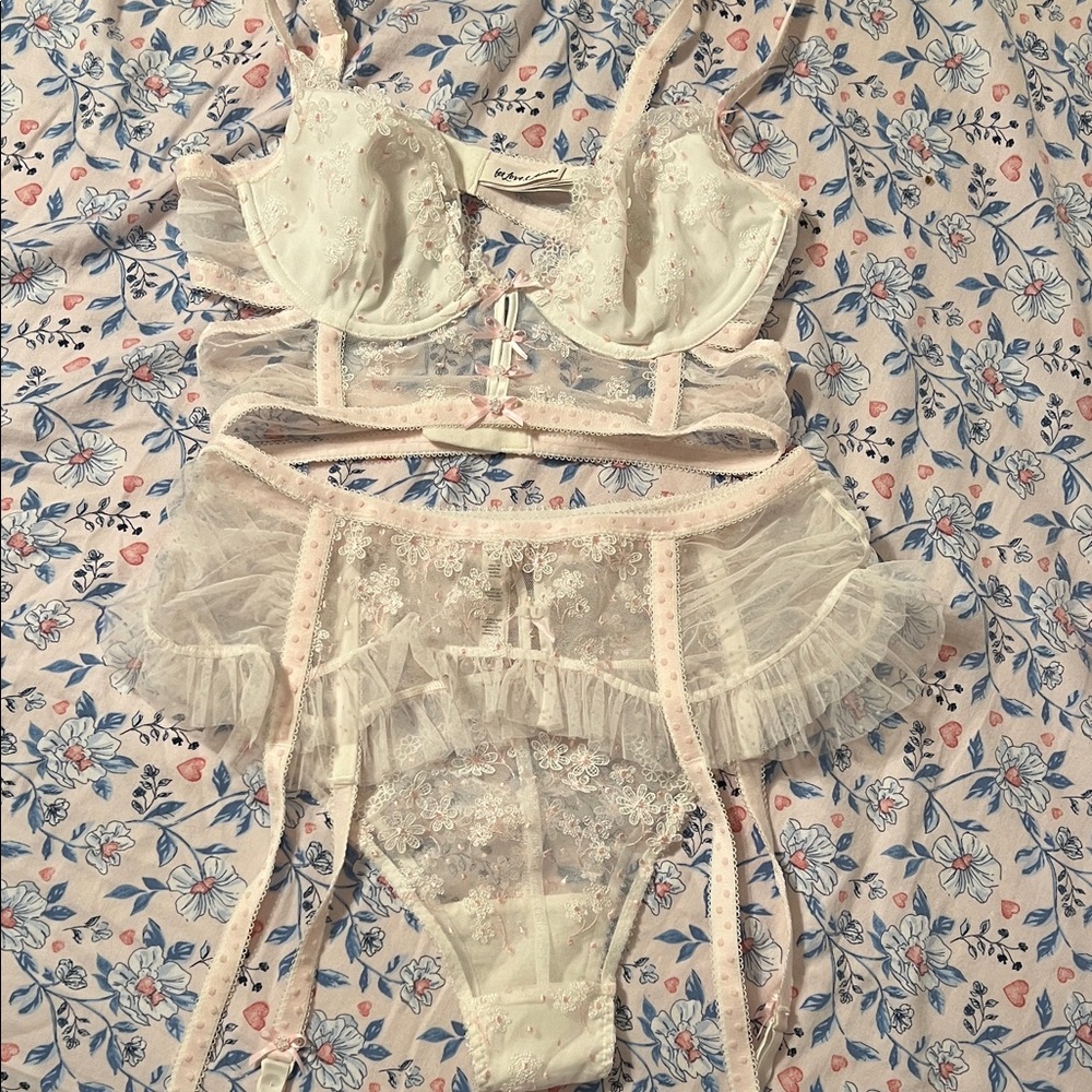 Sheer Lace Ivory Bra & Garter Set - Women Intimates